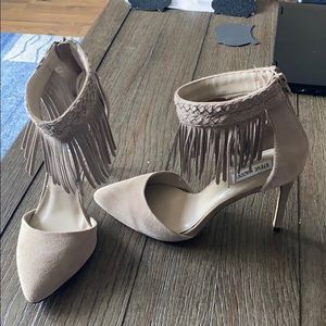 Tan suede Steve Madden heels